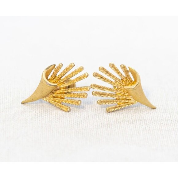 Vintage Golden Wheat Screwback Earrings by Coro - AA1 - Picture 1 of 2